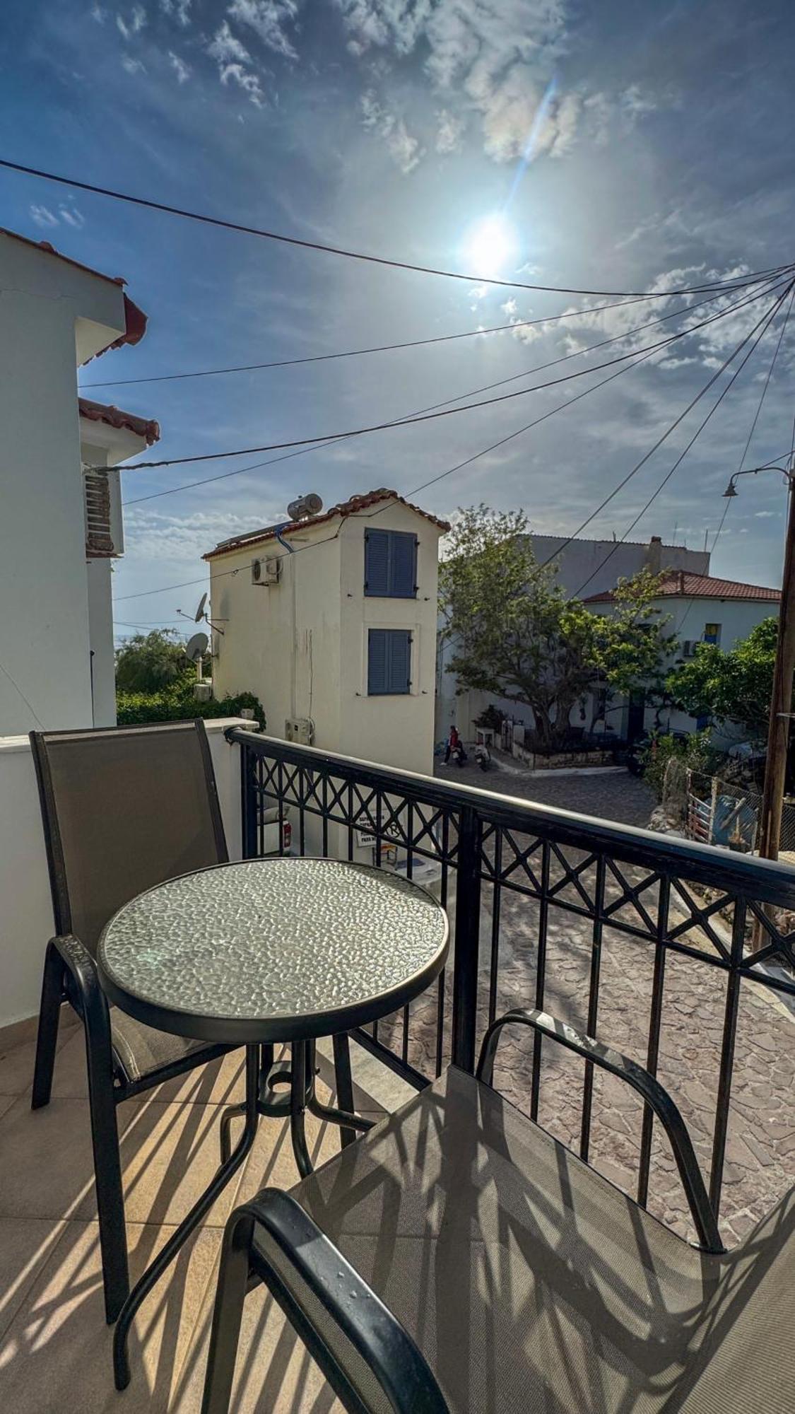 Melinda'S Cozy Apartments Plomari Dış mekan fotoğraf